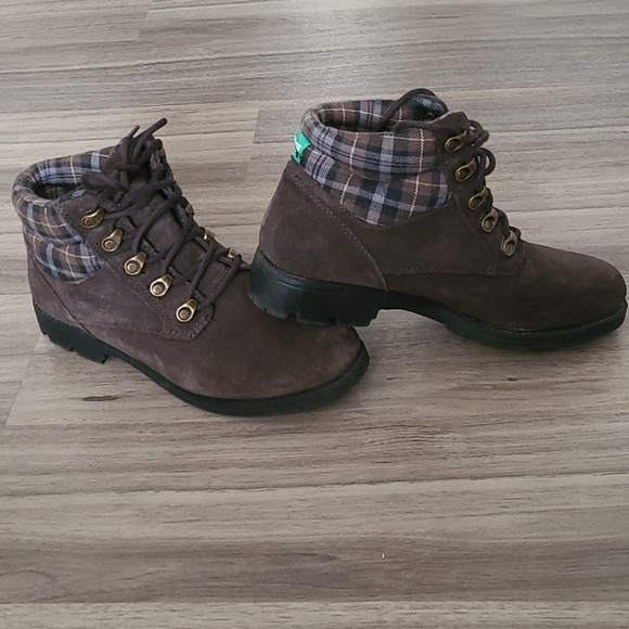 Hiking boots - Picture 2 of 3